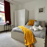 The Peachy-Homey The Heart Of Trendy Brixton