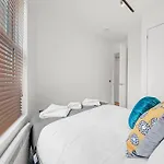 Charming 2 Bed Apartment Free Wifi Close To Camden
