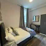 43 Kimberly Road Apartment