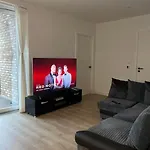 Luxurious High Spec 1 Bedroom Apartment