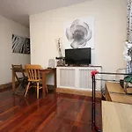 Three Bedroom Flat With Garden In Fulham
