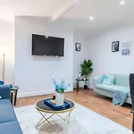 Kensington High 2 Bedroom Apartment