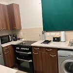 1 Bedroom Flat 10 Mins Walk From Old Street Station