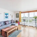 Bright 1Bed Putney Apt With Leafy Views