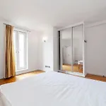 Top Floor Penthouse Flat With Amazing City View