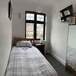 Amazing And Romantic O2 Arena 4 Bedrooms House Free Parking