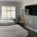 Amazing And Romantic O2 Arena 4 Bedrooms House Free Parking