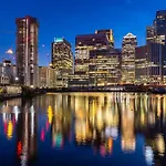 Studio Apartment Canary Wharf, London