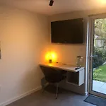 Brand New Studio Outhouse Putney Sw15
