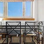 Beautiful Richmond Park Views & Stay