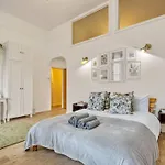 Charming Apartment Earls Court