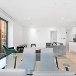 Riverside View Apartments