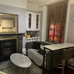 Central London Apartment *