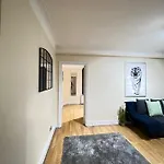 Comfy 2 Bedroom Flat Edgware Road