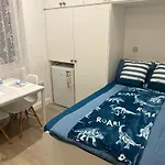 Queenstown Road Studio Flat