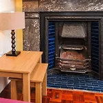 Central London Apartment *