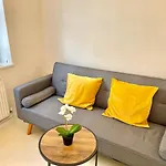 Archway Station Big Bedroom Flat