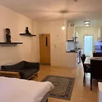 Studio Flat In Central London