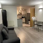 31 Galleria Court