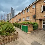 Joivy Cosy Flat In Elephant And Castle, Private Garden And Pets Allowed