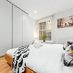 3-Bedroom Flat In London Sleeps 14 Hy1