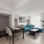Charming & Beautiful 2 Bed Flat In Zone 1