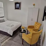 Studio Flat In London