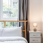Cosy And Comfortable London Bridge Home