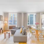 Central 2Bed Apartment Near Barbican & Farringdon Free Wifi By City Stay Aparts London
