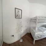 Cozy Studio In London Dp118
