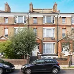 Joivy Bright Apt In West Hampstead