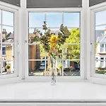 Modern Two Bedroom Apartment With Free Parking!