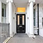 Beautiful Abode In Kensington Olympia