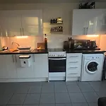 Nice Room In Chelsea
