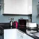 Ultra Central London, Modern Flat In Leafy Street
