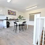 Fabulous Duplex Apartment In Dalston Junction
