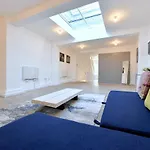 Fabulous Duplex Apartment In Dalston Junction