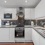 One Bedroom Flat In London Bp36