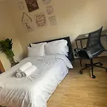 Spacious Bright Double Room