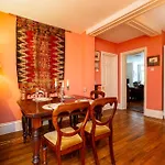 Joivy Elegant 2 Bed Near Hampstead And Camden, Sleeps 4