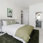 Luxury 2 Bedrooms Apartment In South Kensington