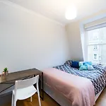 2Bed Cosy Flat In Vibrant Fitzrovia