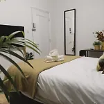 Stylish Studio Apartments, Willesden