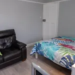 Spacious Double Bedroom In Shooters Hill