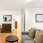 Spacious Ground Floor Apartment - Fab Location