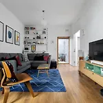 Luxury Modern Flat Near Excel, 02 & Canary Wharf