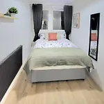 Rooms Close To Qmul