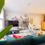 Explore Granary Square Two Bedroom By Belvilla