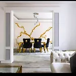 Luxury 4 Bed Knights Bridge