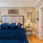Elegantly Designed Belgravia Townhouse